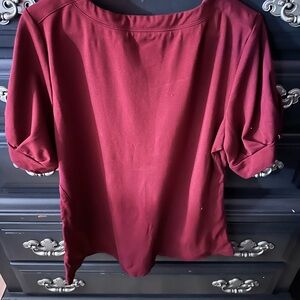 Jaanuu Deep Red / WineWomen's Puff Sleeve Scrub Top